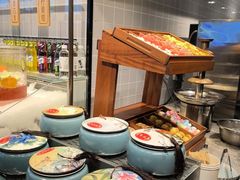 -金滏山·烤肉海鲜火锅自助(襄阳万达店)