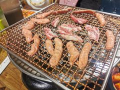 -明洞阿姨·韩式酱蟹烤肉·创意料理(三元桥店)