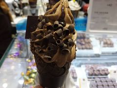 浓醇黑巧味软冰淇淋-GODIVA(海岸城店)