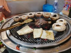 -围炉肉舍•炭烤活鳗•丹东海鲜烤肉(步行街店)