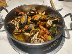 -七欣天香辣蟹火锅(上海银亿滨江店)
