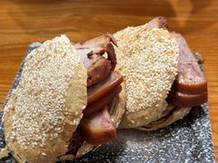 -老天桥酱肉烧饼夹肘子(天桥店)