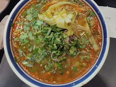 -云阿蛮云南生烫牛肉米线(奉贤路店)