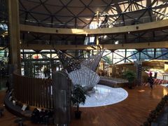 -上海滴水湖皇冠假日酒店