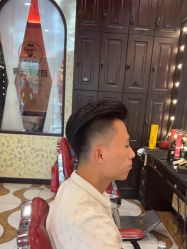 -东方先生国潮男士理发馆