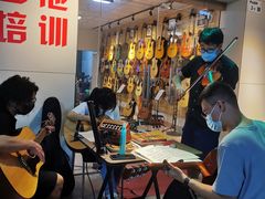 -旅程琴行吉他培训·吉他专卖