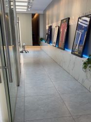 -PE SALON