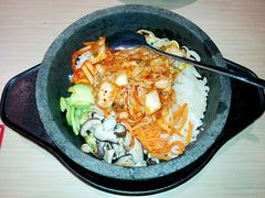 辣白菜五花肉石锅拌饭-正一味石锅拌饭(望京新世界店)