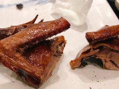 红烧乳鸽-正斗·港式粤菜(SKLP店)
