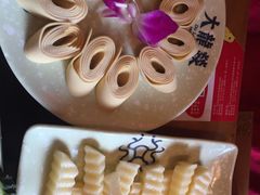 -大龙辣火锅·龙虾·烧烤(湖滨新天地店)