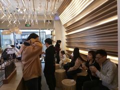 等位区-霸王茶姬(南亚风情第壹城店)