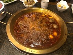 -小天鹅火锅·一线江景洪鼎旗舰店(洪崖洞店)