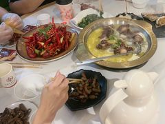 -鑫郭氏·南昌20年大排档·小龙虾羊蝎子(潮阳里店)
