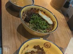 -二娃邓板凳面(解放碑店)