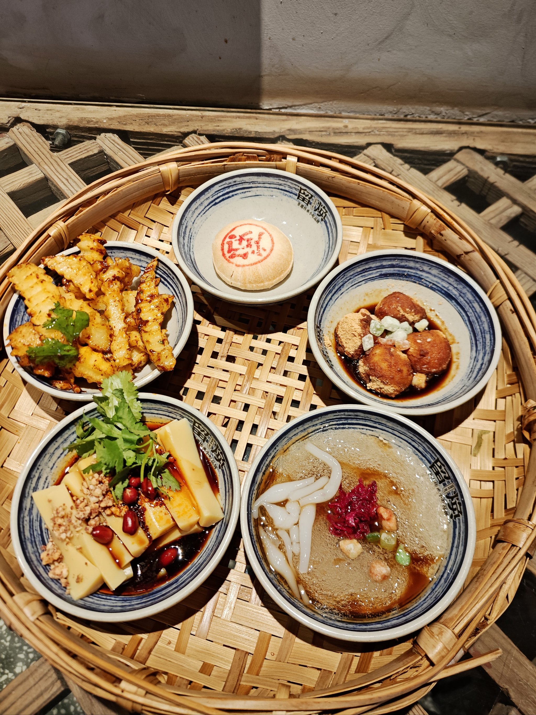 昆明十大必吃美食=昆明十大必吃美食餐厅排名