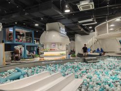 -MINI MARS KIDS CLUB亲子家庭中心(长宁天山店)