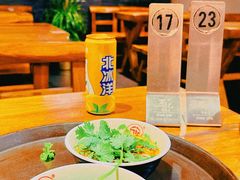 -万记麻辣烫国展总店