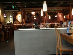 -呷哺呷哺(凯旋广场店)