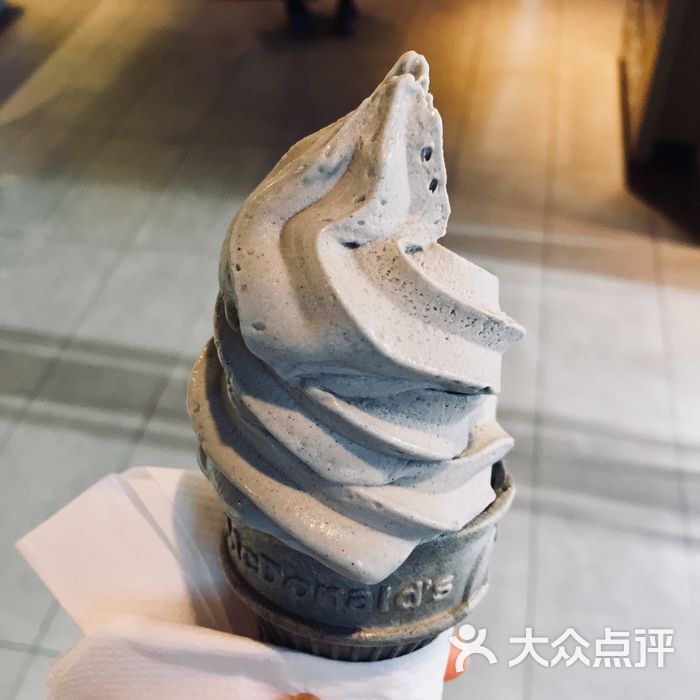麦当劳麻麻黑圆筒冰淇淋图片-北京快餐简餐-大众点评网