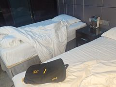 -粤塔x电竞酒店(深圳龙华大浪后浪新天地店)