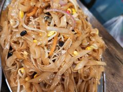 老友炒粉-正宗南铁拉叔沙煲螺·烧烤·秘制靓粥(南铁总店)