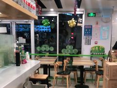 大堂-老乡鸡(六安新加坡御苑店)