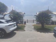-鹰龙海畔度假酒店(咸祥店)