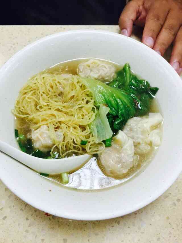 富兴潮州面家-"找酒店的途中无意撞去的一家小店,就在大名.