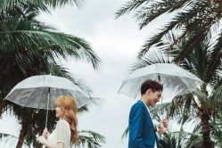 -现代经典婚纱摄影