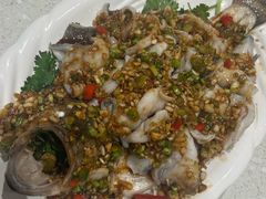 特色乡村风味鱼-香港新发烧腊茶餐厅(书城店)