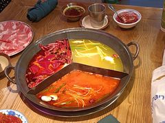 -巴卤社老火锅(财富店)