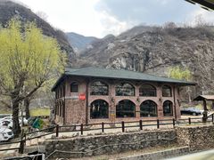 -北京水岸山吧度假村(雁栖镇店)