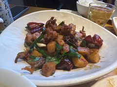 -隔壁老王·家常云南菜(花巷店)