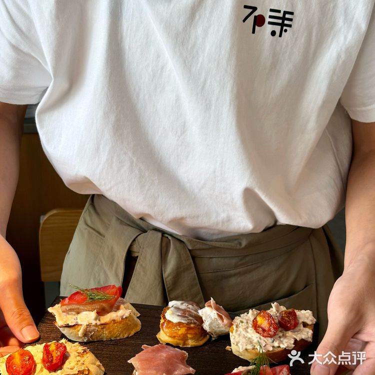 谁懂这一口焦糖鸭肝布蕾的魅力。。。