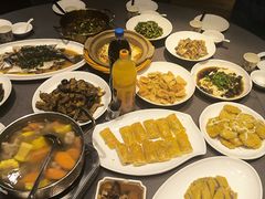 -云晓光头烧烤吧(川沙绿地店)