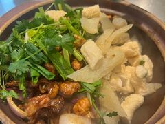 -胡须佬鸡煲四季火锅店(石厦西村直营店)