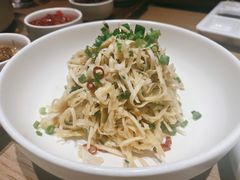 香葱拌笋衣-小大董·烤鸭(凤凰汇店)