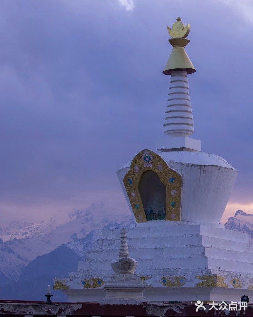 世界的香格里拉，青藏高原横断山区腹地，三江并流所在地。