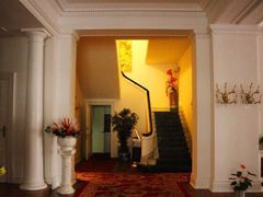 -南京双门楼宾馆(盐仓桥地铁站阅江楼店)