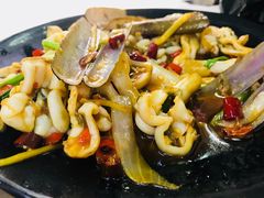 -小辣妹川味海鲜加工店(第一市场椰风巷店)