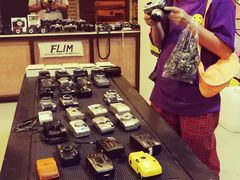 -席娜卡琳火车铁道夜市