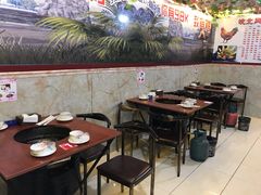 大堂-武氏皖北网红三胖地锅鸡(桐城路店)