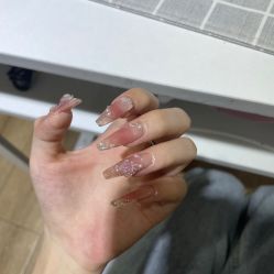-晨·艺美甲美睫