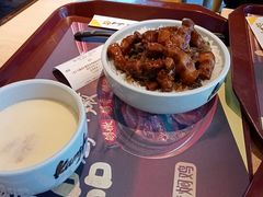 酸菜卤肉饭营养简餐-真功夫(搜秀城店)