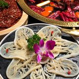 新开‼️他们家👉是真的是真的菜品新鲜锅底好吃😋