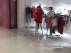 -资和信百货商场