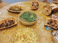 -基诺山寨.版纳民族特色菜