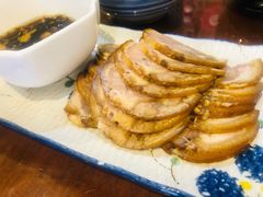 三少酱肘子-娄三少·老北京春饼烤鸭家常菜(方庄店)