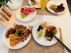 -东方豪景花园酒店·怡景旋转餐厅