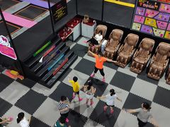-嘿哟动霸CHUA·新潮玩运动娱乐中心·蹦床滑冰团建乐园